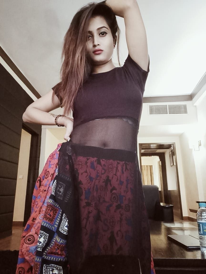 Delhi Escorts near Golf Course